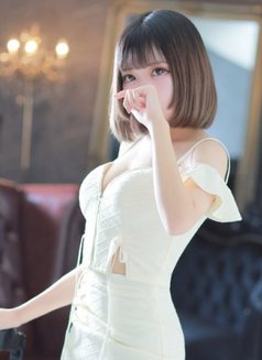 Meru - companion in Osaka Photo 1 of 4