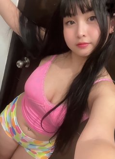 Mery - escort in Doha Photo 1 of 5