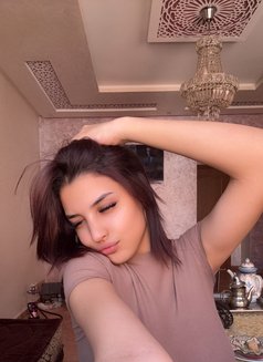 Mery - escort in Dubai Photo 5 of 5
