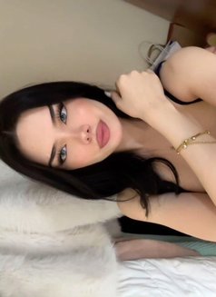 Mery - escort in Ankara Photo 3 of 6