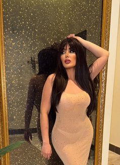 Meryem - puta in Riyadh Photo 2 of 4