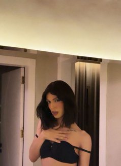 Meryy - Transsexual escort in Riyadh Photo 7 of 8