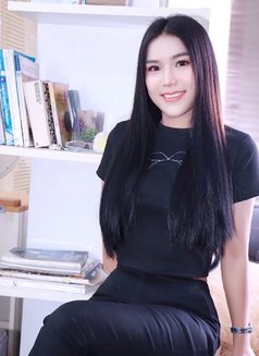 Mesa - masseuse in Bangkok Photo 1 of 6