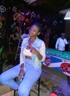 Met - escort in Nairobi Photo 2 of 6