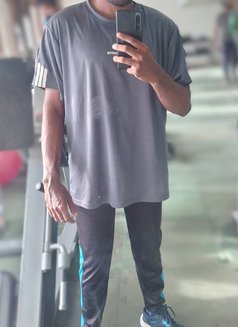Methik hirun | 𝗩𝗲𝗿𝗶𝗳𝗶𝗲𝗱 - Acompañantes masculino in Colombo Photo 5 of 5