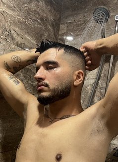 Metin_top - Male escort in İstanbul Photo 4 of 8