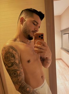 metin_topع - Male escort in Beirut Photo 13 of 13