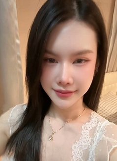 Mewkie - masseuse in Bangkok Photo 3 of 6