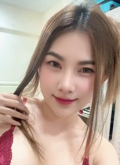 Lily - masseuse in Muscat Photo 5 of 13