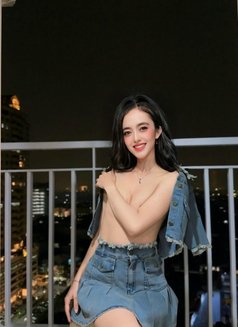 Meylika - puta in Jakarta Photo 4 of 5