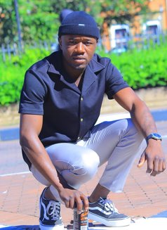 Mfundo - Male escort in Cape Town Photo 3 of 6