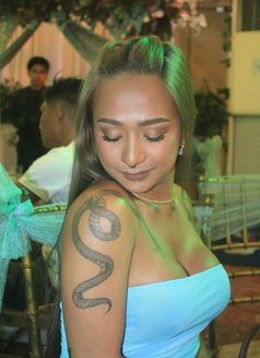 Mharian - Transsexual escort in Manila Photo 11 of 19