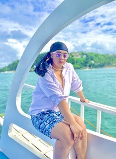 Mhavie - Male escort in Makati City Photo 14 of 15