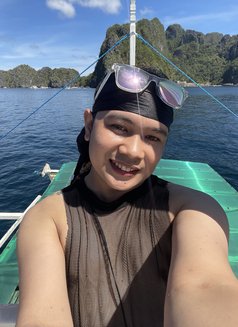 Mhavie - Male escort in Makati City Photo 15 of 15