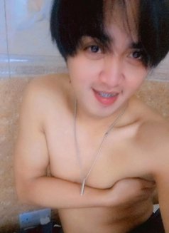 Mhel - masseur in Abu Dhabi Photo 1 of 5