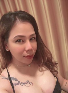 Mhoca - Transsexual escort in Hong Kong Photo 4 of 5