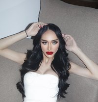 MI JANG - Transsexual escort in Jeddah Photo 10 of 11