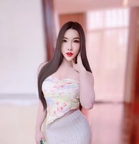 MiKA ميكا - Transsexual escort in Abu Dhabi