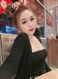 Mi Mi - puta in Ho Chi Minh City Photo 2 of 4