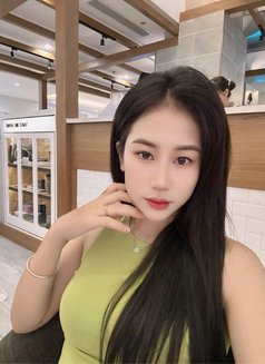 Mi Ran - puta in Bangkok Photo 7 of 10