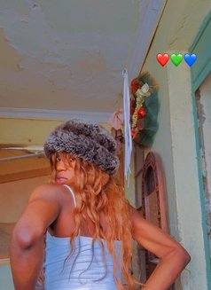 Mia Angle - Transsexual escort in Nairobi Photo 6 of 10