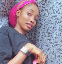 Mia - escort in Şalālah