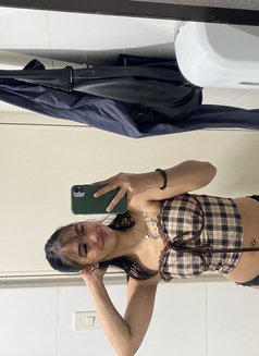 Mia Baylon - puta in Manila Photo 25 of 27