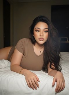 Mia 🇨🇦🇹🇭 - escort in Al Juffair Photo 1 of 7