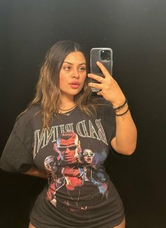 Mia - escort in Cairo Photo 1 of 3