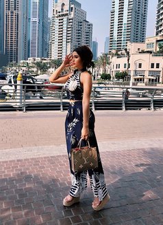 Mia - escort in Dubai Photo 2 of 10