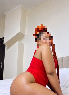 Mia - escort in Cairo Photo 1 of 3
