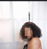 Mia - escort in Cairo