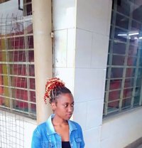 Mia - escort in Kampala