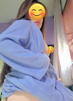 MIA (filipina Vip) - puta in Dubai Photo 3 of 5