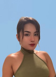 Mia - puta in Dubai Photo 1 of 1