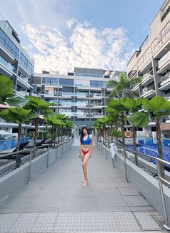 Mia - escort in Dubai Photo 6 of 7