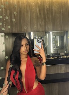 Mia - escort in Makati City Photo 15 of 15