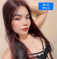 Mia - escort in Manila Photo 6 of 7