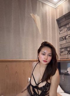 Mia - escort in Taipei Photo 3 of 10