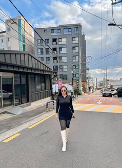 Mia - puta in Taipei Photo 12 of 13