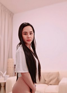 Mia - Acompañantes masculino in Dubai Photo 8 of 9