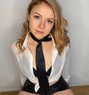 Mia - escort in Brest, Bretagne Photo 1 of 4