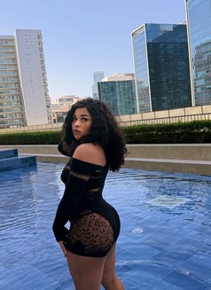 Mia - escort in Dubai Photo 1 of 4