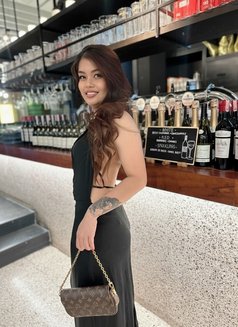 Mia independent companion - escort in Bangkok Photo 2 of 8