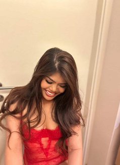Mia independent companion - escort in Bangkok Photo 4 of 8