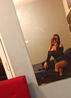 Mia - escort in Gurgaon Photo 2 of 2