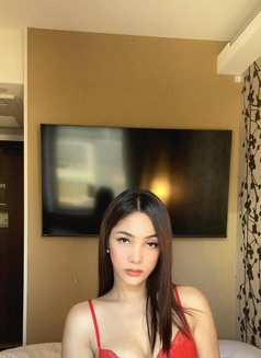 Mia - escort in Yokohama Photo 1 of 9