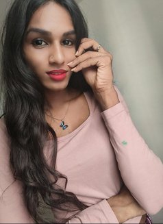 Hii I'm mistress Tina - Transsexual escort in Chennai Photo 5 of 8
