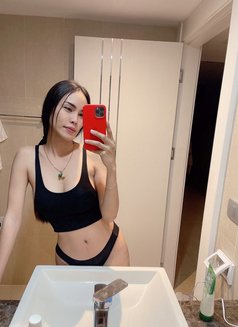 Mia Kandi - Transsexual escort in Khobar Photo 1 of 15