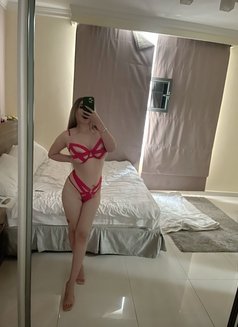 Mia - escort in Al Manama Photo 2 of 4